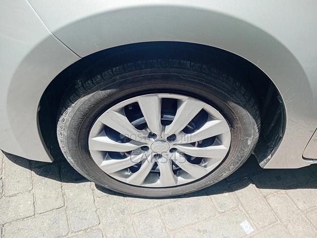 Toyota Corolla 2014 Silver