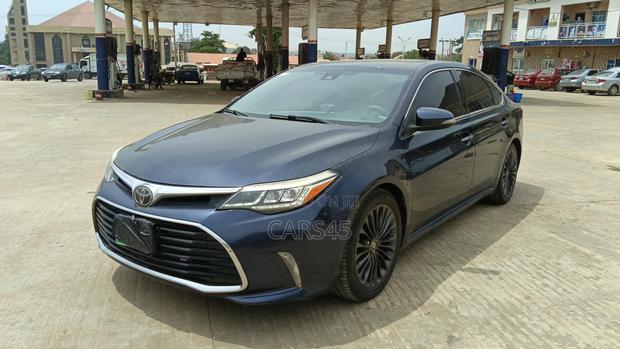 Toyota Avalon XLE (3.5L 6cyl 6A) 2018 Blue