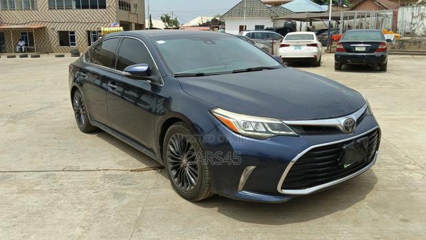 Toyota Avalon XLE (3.5L 6cyl 6A) 2018 Blue