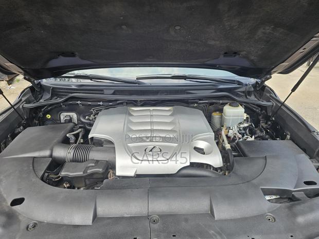 Lexus LX 570 AWD 2016 Blue