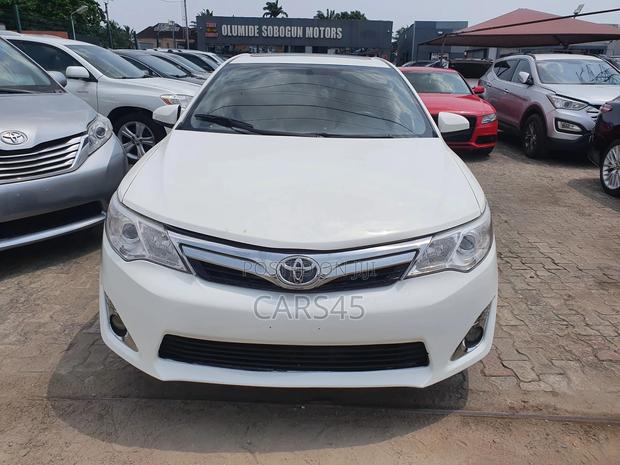 Toyota Camry 2014 White