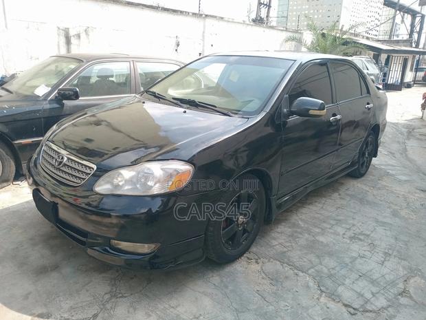 Toyota Corolla 2004 Black