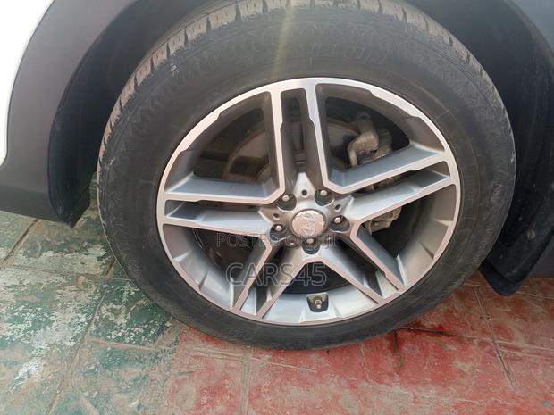 Hyundai Santa Fe 2018 White