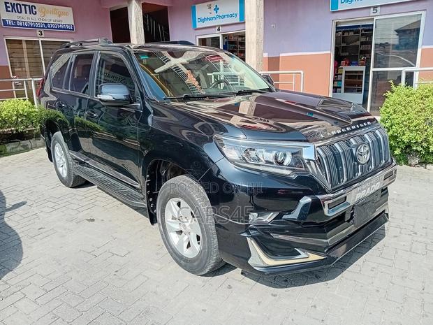 Toyota Land Cruiser Prado 2021 Black
