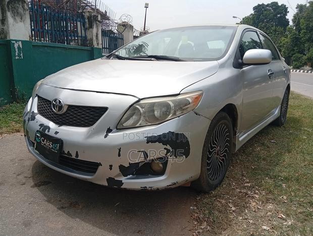 Toyota Corolla 2009 Silver