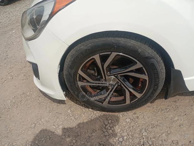 Hyundai Veloster 2013 White