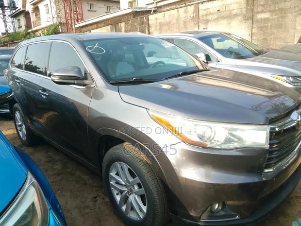 Toyota Highlander 2015 Gray