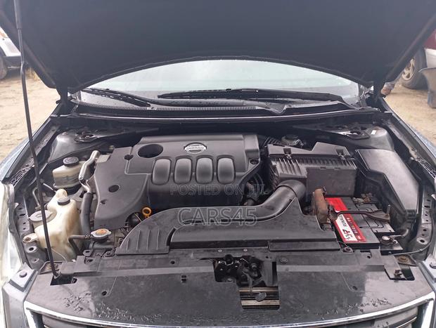 Nissan Altima 2012 Gray
