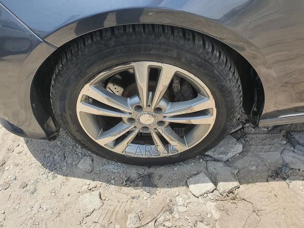 Mercedes-Benz E350 2012 Gray