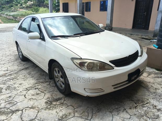 Toyota Camry 2004 White