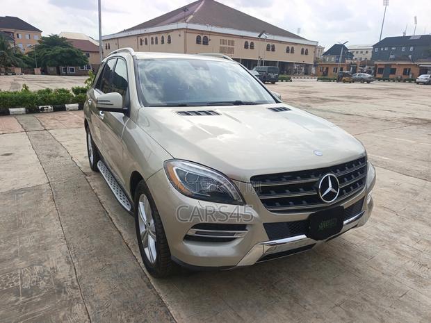 Mercedes-Benz M Class 2013 Gold