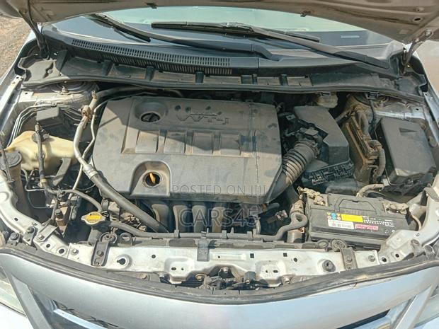 Toyota Corolla 2009 Silver