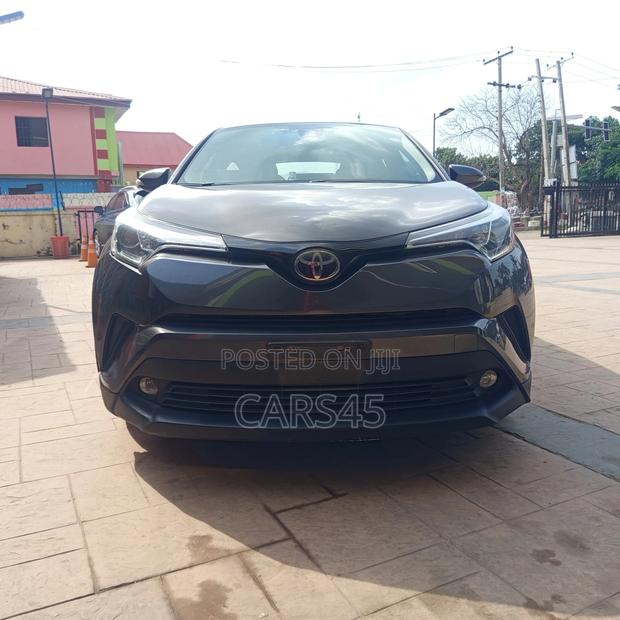 Toyota C-HR 2018 Gray