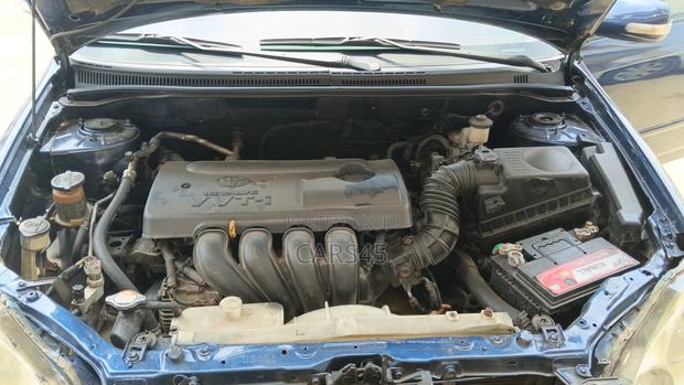 Toyota Corolla 2005 Blue