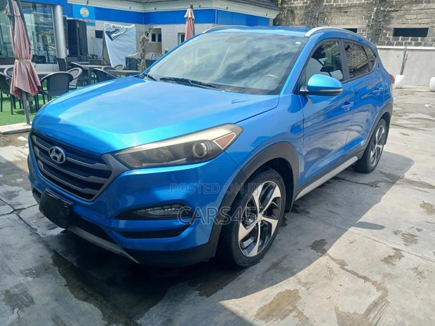 Hyundai Tucson 2017 Blue