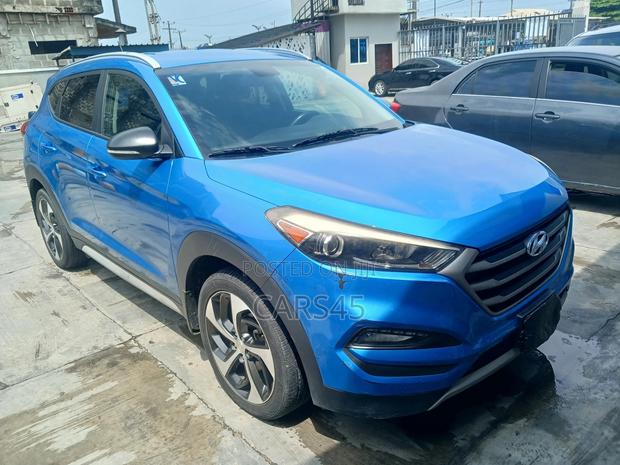 Hyundai Tucson 2017 Blue
