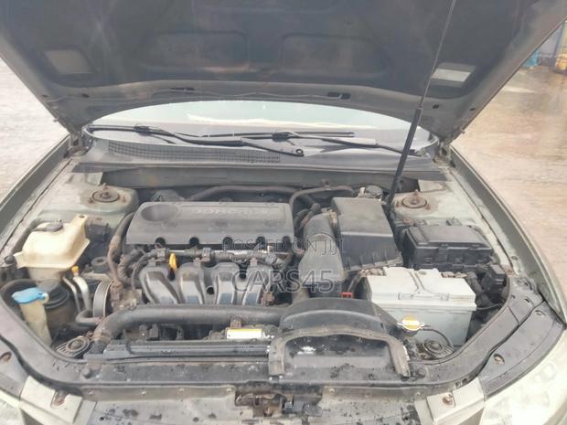 Hyundai Sonata 2009 Green