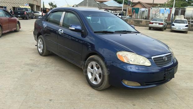 Toyota Corolla 2005 Blue