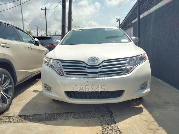 Toyota Venza 2010 White