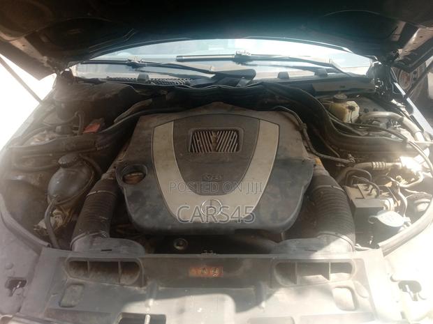 Mercedes-Benz C300 2011 Black