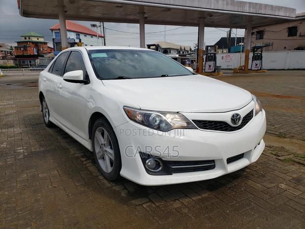 Toyota Camry 2014 White