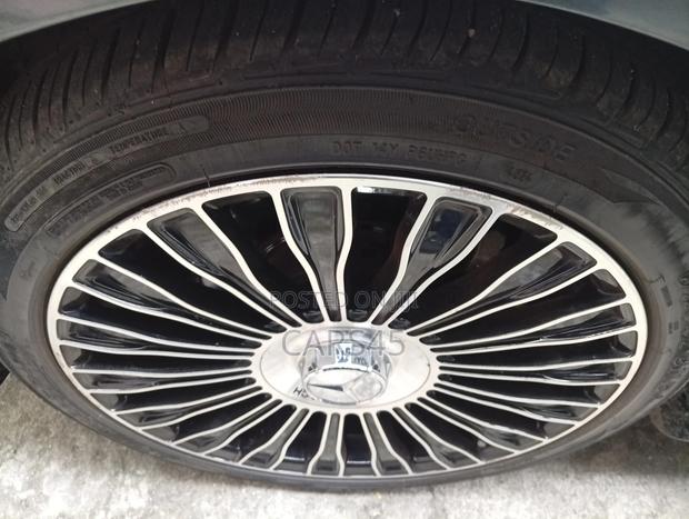 Mercedes-Benz E350 2013 Gray