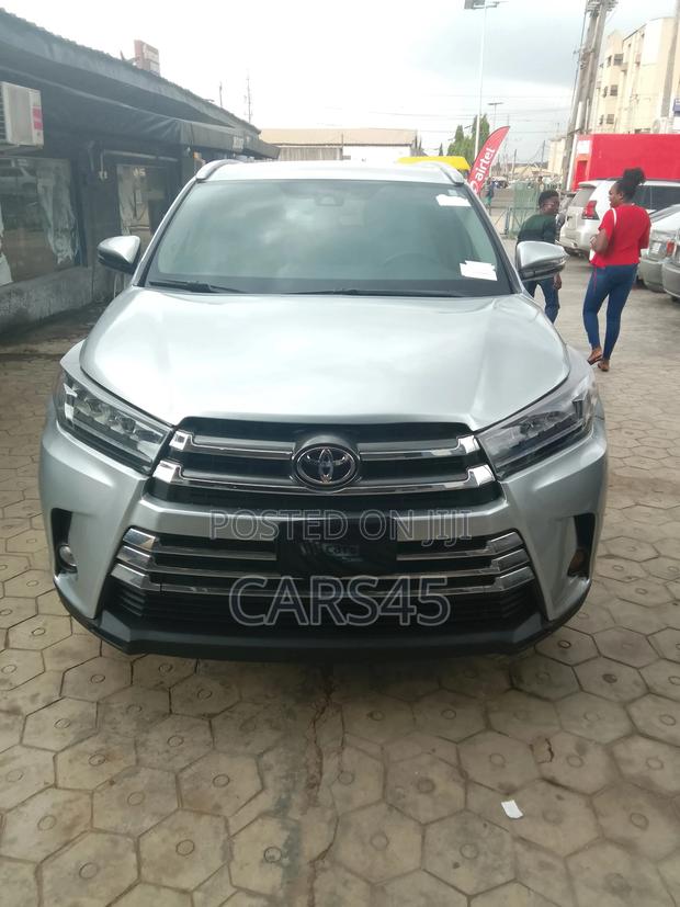 Toyota Highlander 2019 Silver