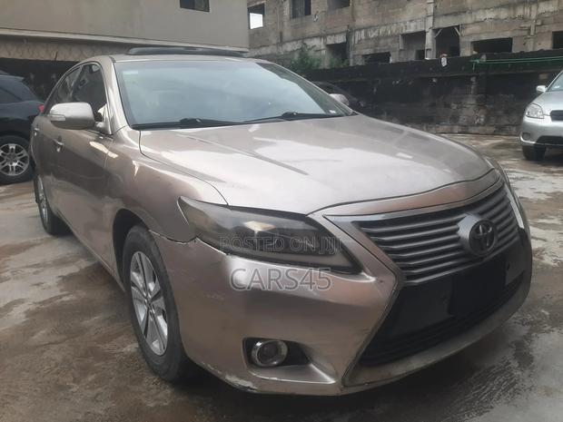 Toyota Camry 2008 Gold