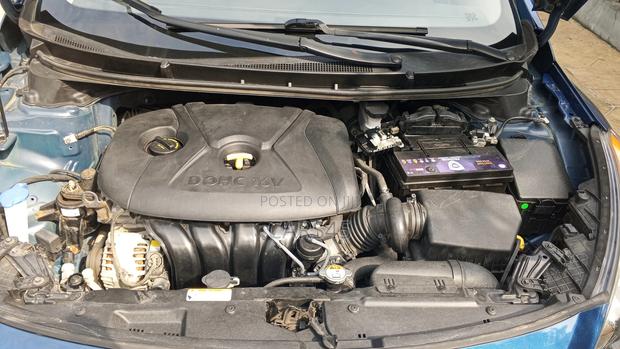 Hyundai Elantra GS Coupe FWD (1.8L 4cyl 6A) 2013 Blue