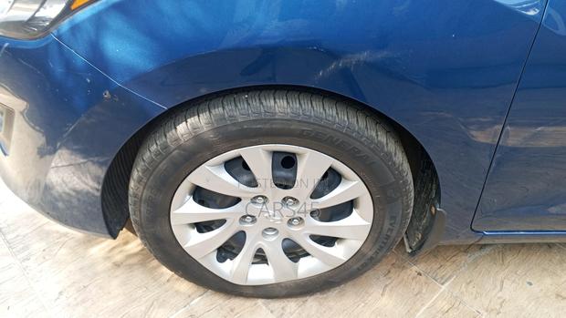 Hyundai Elantra GS Coupe FWD (1.8L 4cyl 6A) 2013 Blue