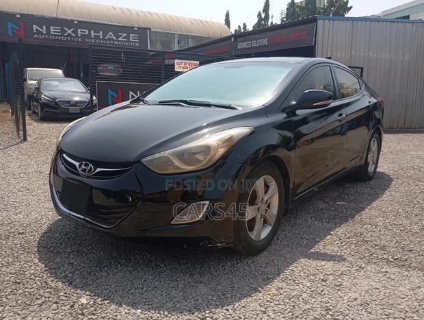 Hyundai Elantra 2012 Black