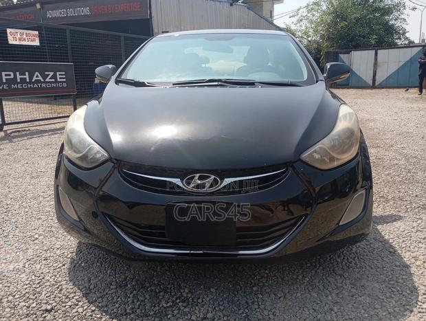 Hyundai Elantra 2012 Black