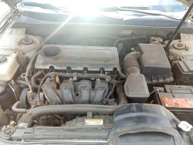 Hyundai Sonata 2009 Silver