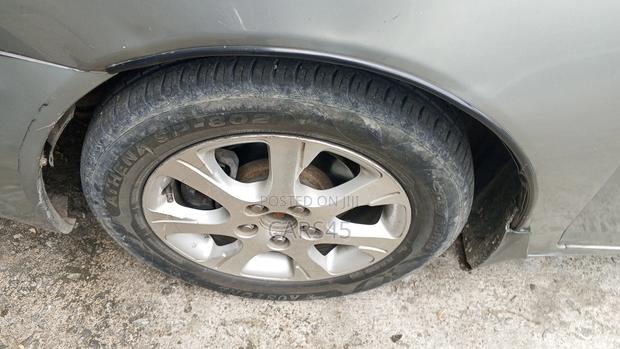 Toyota Camry SE V6 4dr Sedan (3.3L 6cyl 5A) 2005 Green