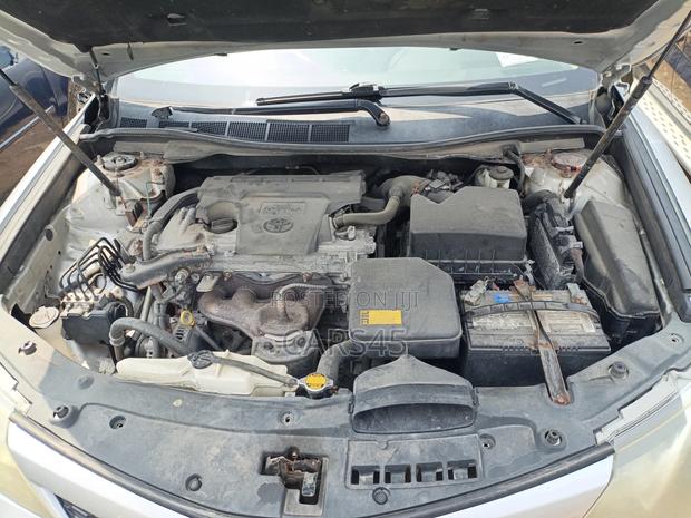 Toyota Camry 2013 Silver