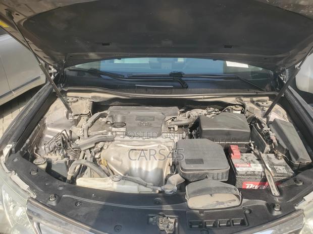 Toyota Camry LE 4dr Sedan (2.5L 4cyl 6A) 2014 Gray