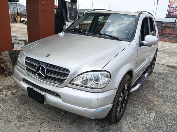 Mercedes-Benz M Class 2000 Silver