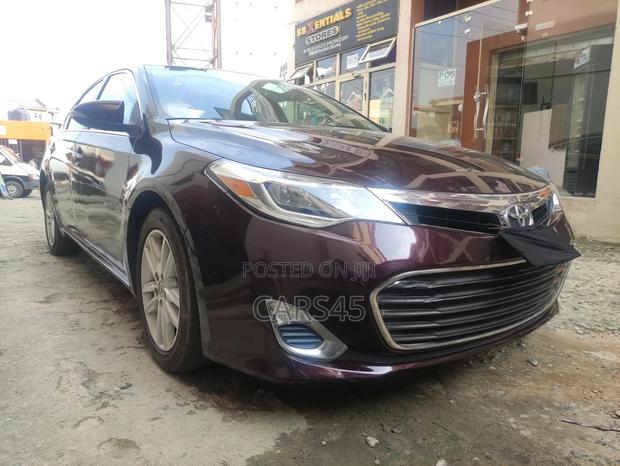 Toyota Avalon XLE Touring Sedan FWD (3.5L 6cyl 6A) 2013 Burgandy