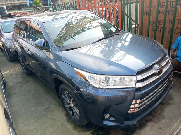 Toyota Highlander 2017 Blue