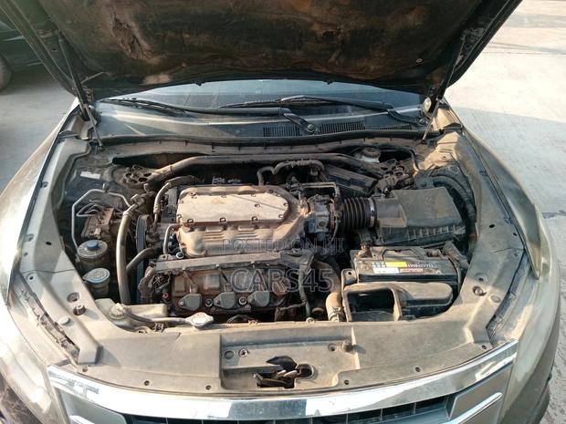 Honda Crosstour 2011 Black