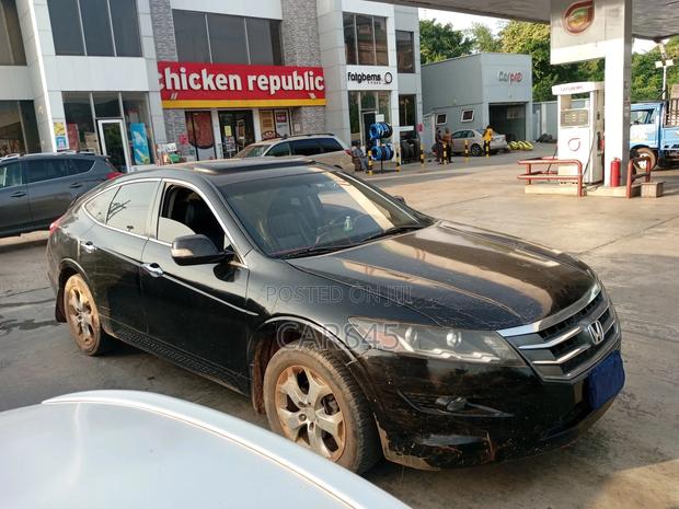 Honda Crosstour 2011 Black