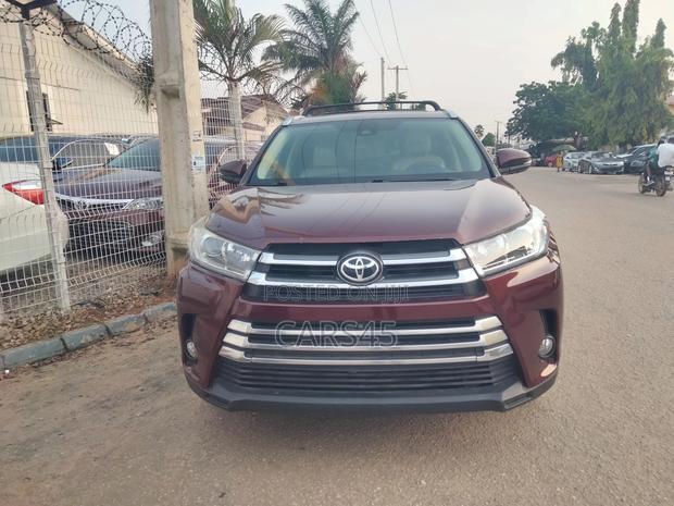 Toyota Highlander 2017 Burgandy