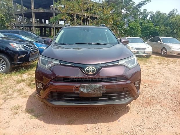Toyota RAV4 2017 Burgandy