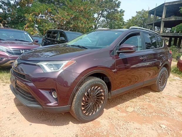 Toyota RAV4 2017 Burgandy