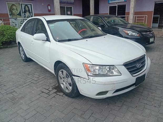 Hyundai Sonata 2010 White