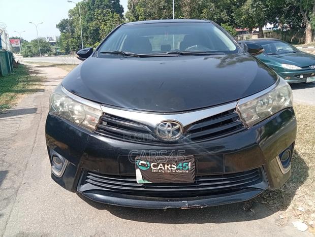 Toyota Corolla 2014 Black