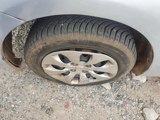 Hyundai Accent 2015 Silver