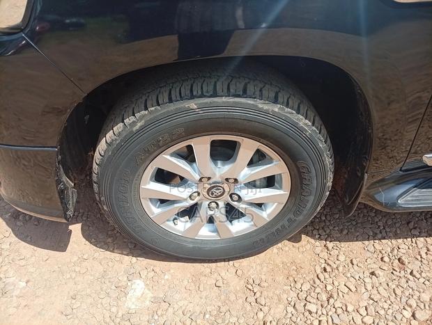 Toyota Land Cruiser 2020 Black