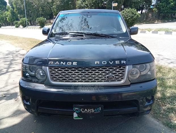Land Rover Range Rover HSE 4x4 (5.0L 8cyl 6A) 2012 Gray