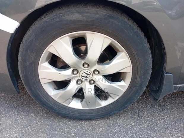Honda Accord 2011 Gray